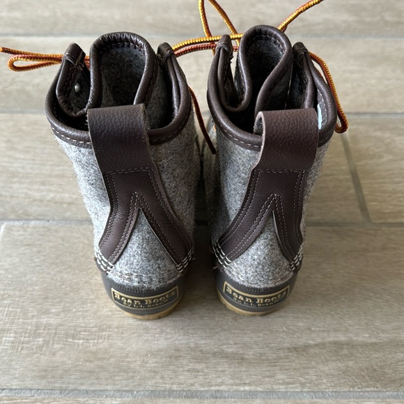 L.L. Bean Brown Grey Wool Felt Bean Boots Size: 6 - Picture 6 of 13